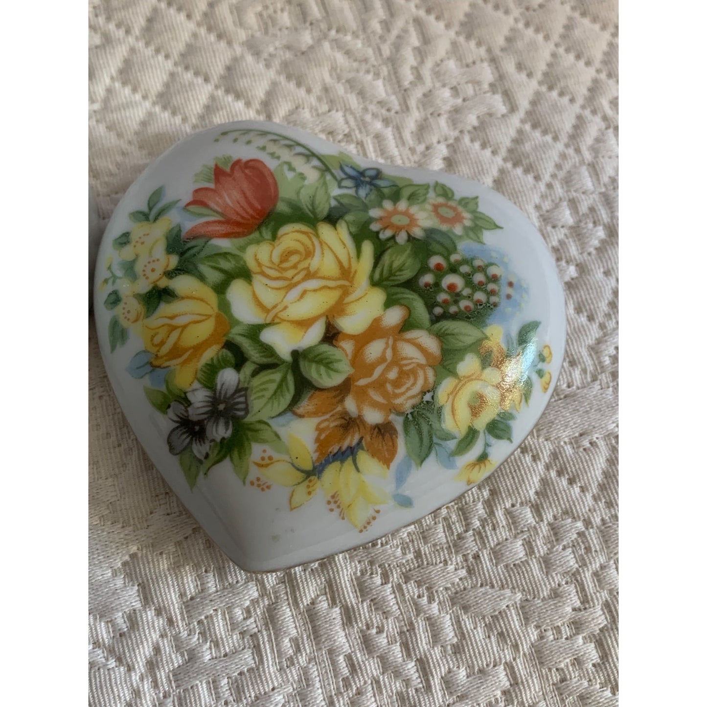 Vintage Rose and Flower Heart trinket box