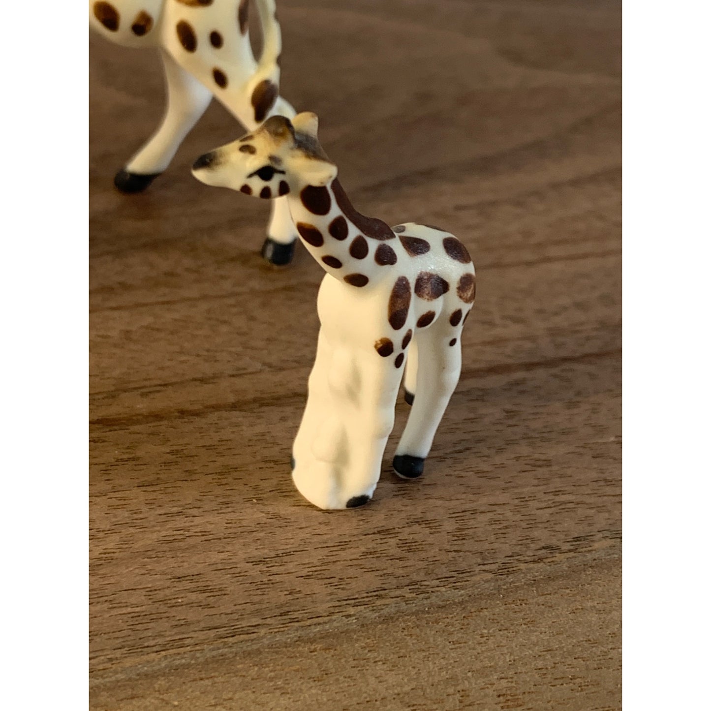 Vintage Giraffe Bone China minature figure set of 3