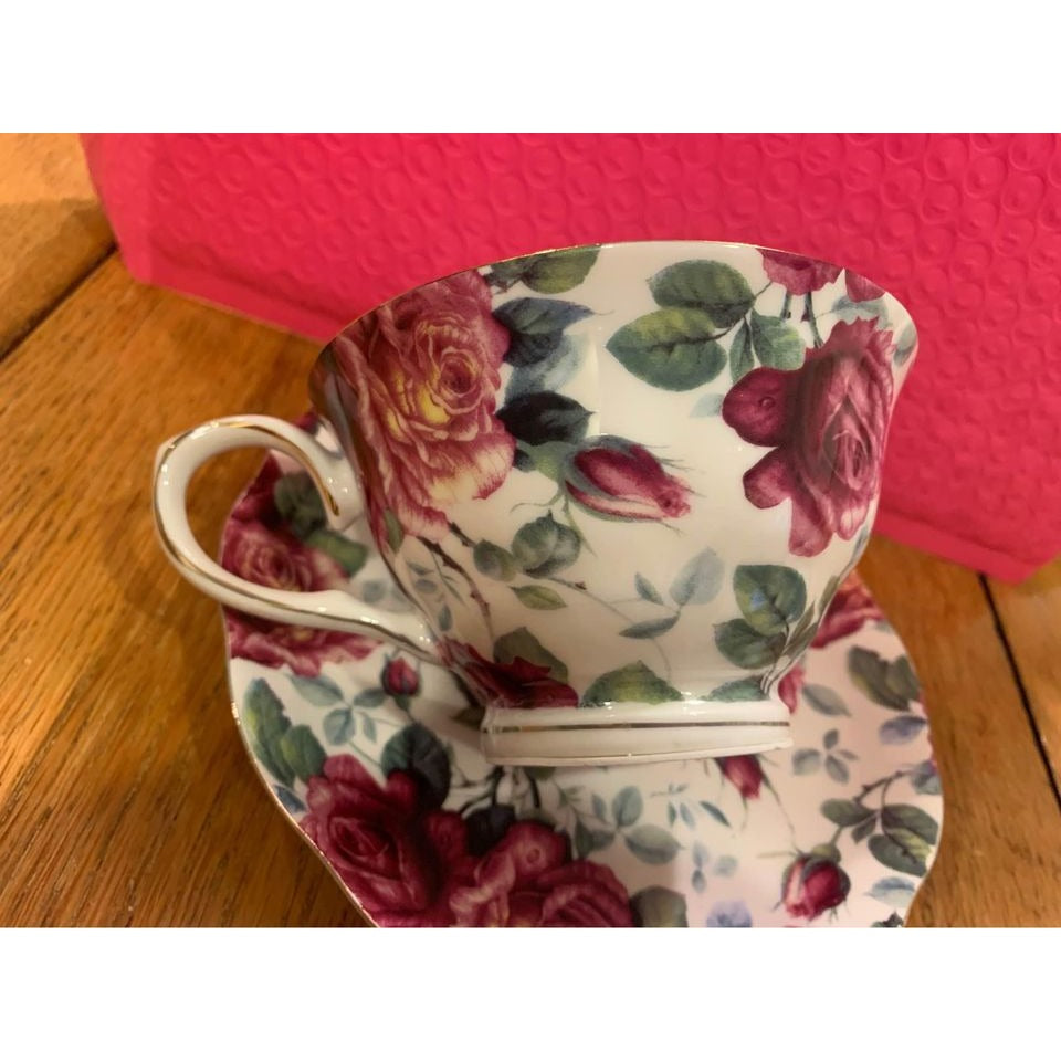 Grace’s Teaware Pink Roses teacup and saucer set