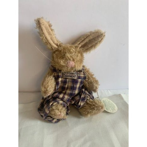 Boyds Oliver Bunny with tag