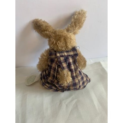 Boyds Oliver Bunny with tag