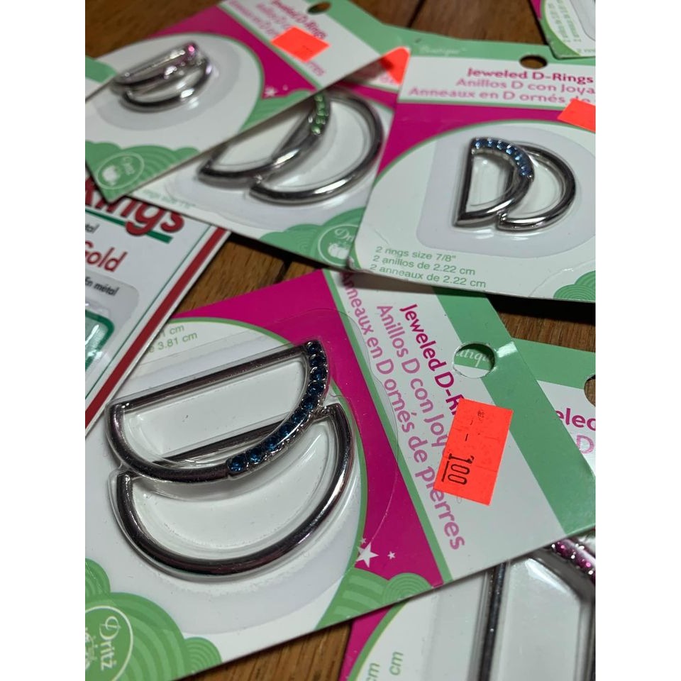 Dritz Boutique 9 pks Jeweled D Rings and 1 pk D rings for belt making - New