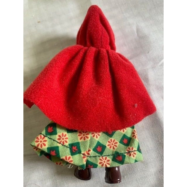 Madame Alexander Little Red Riding Hood Doll 5 inch tall 2002